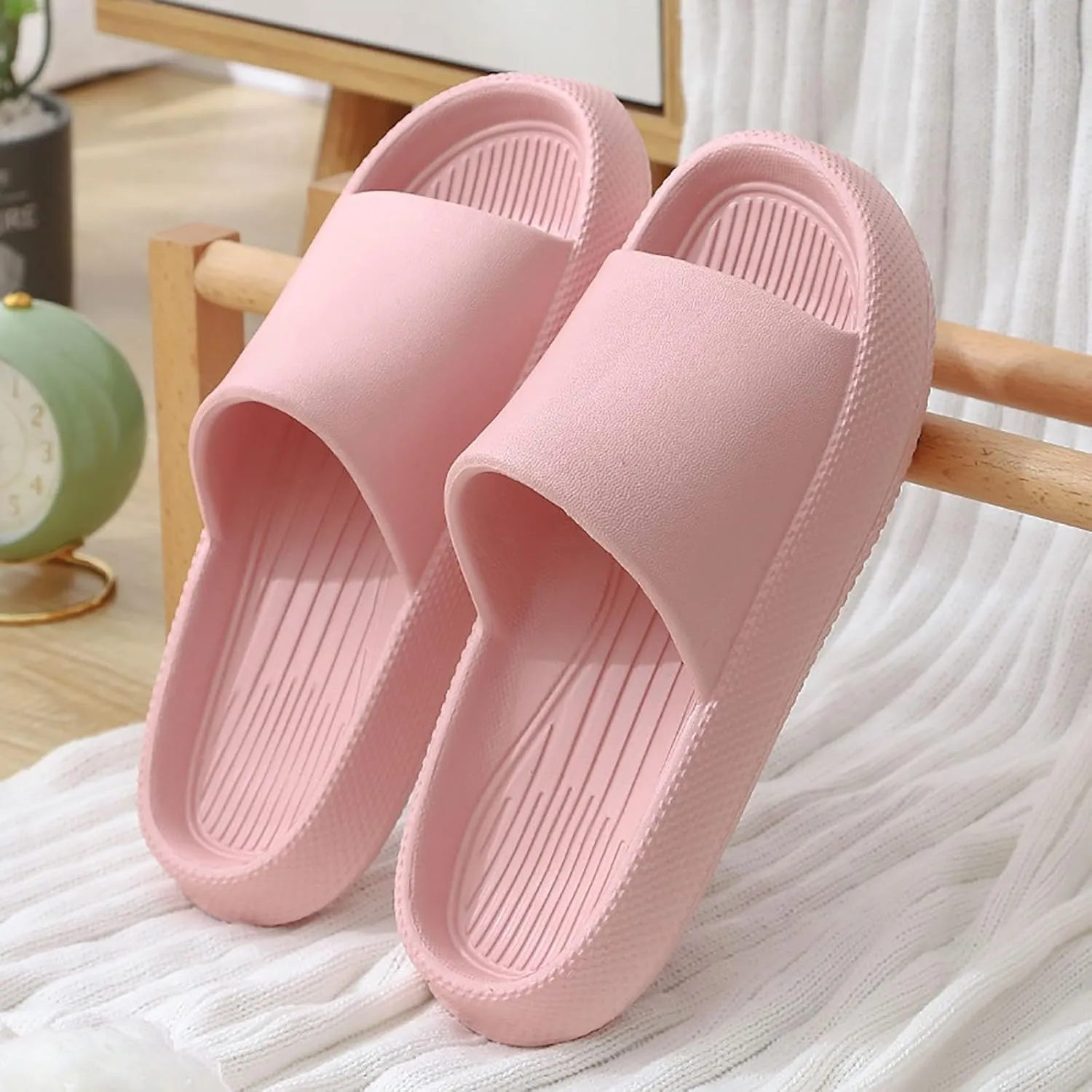 Cloud Slides For Women And Men Soft Cloud Slippers Slides Easy Clean Thick Sole Non Slip Fuzzy Womens Slipper Socks