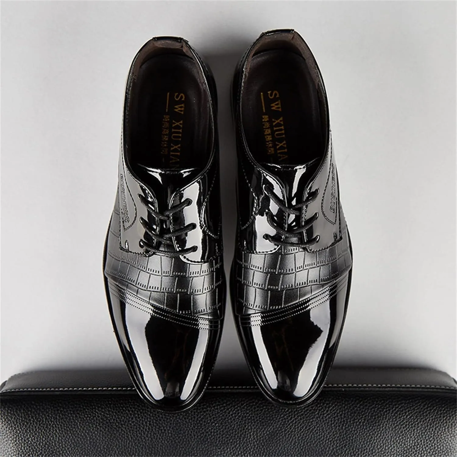 Comfortable Leather Pattern Shoes Low Heel Business Shoes for Men Arch Support Formal Dress Shoe for Men Dating Weding Working Casual Suit Shoe Waterproof Durable Leather Footwear