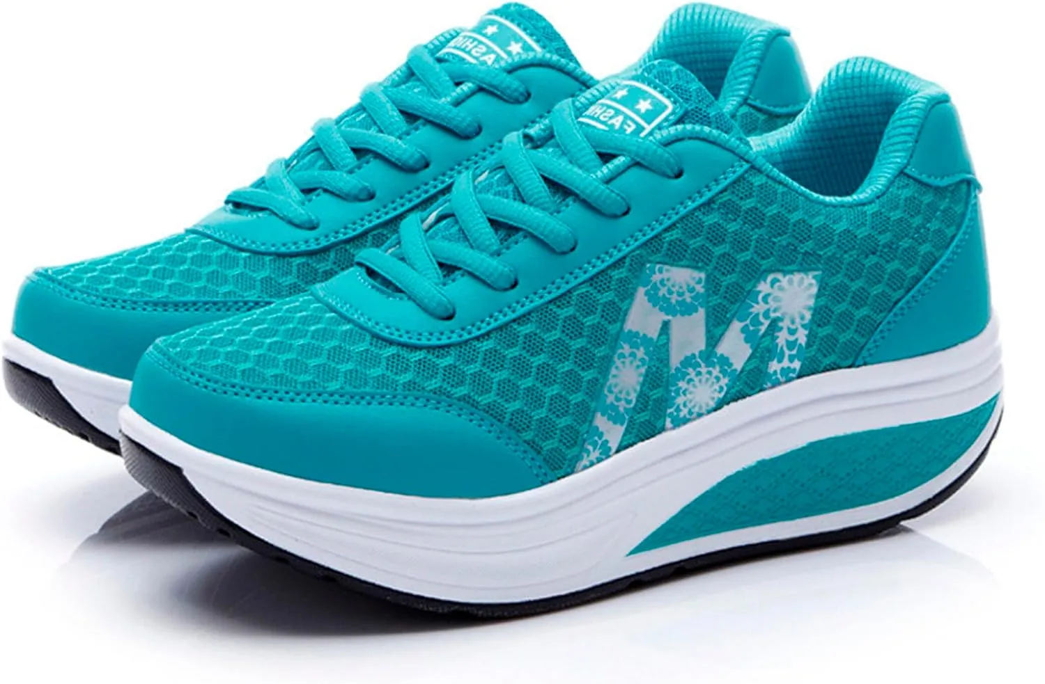 Flying Weaving Sneakers Women 2023 Fall and Winter New Korean Fashion Round Head Lace Up Casual Shoes Thick Bottom Running Shoes Women Walking