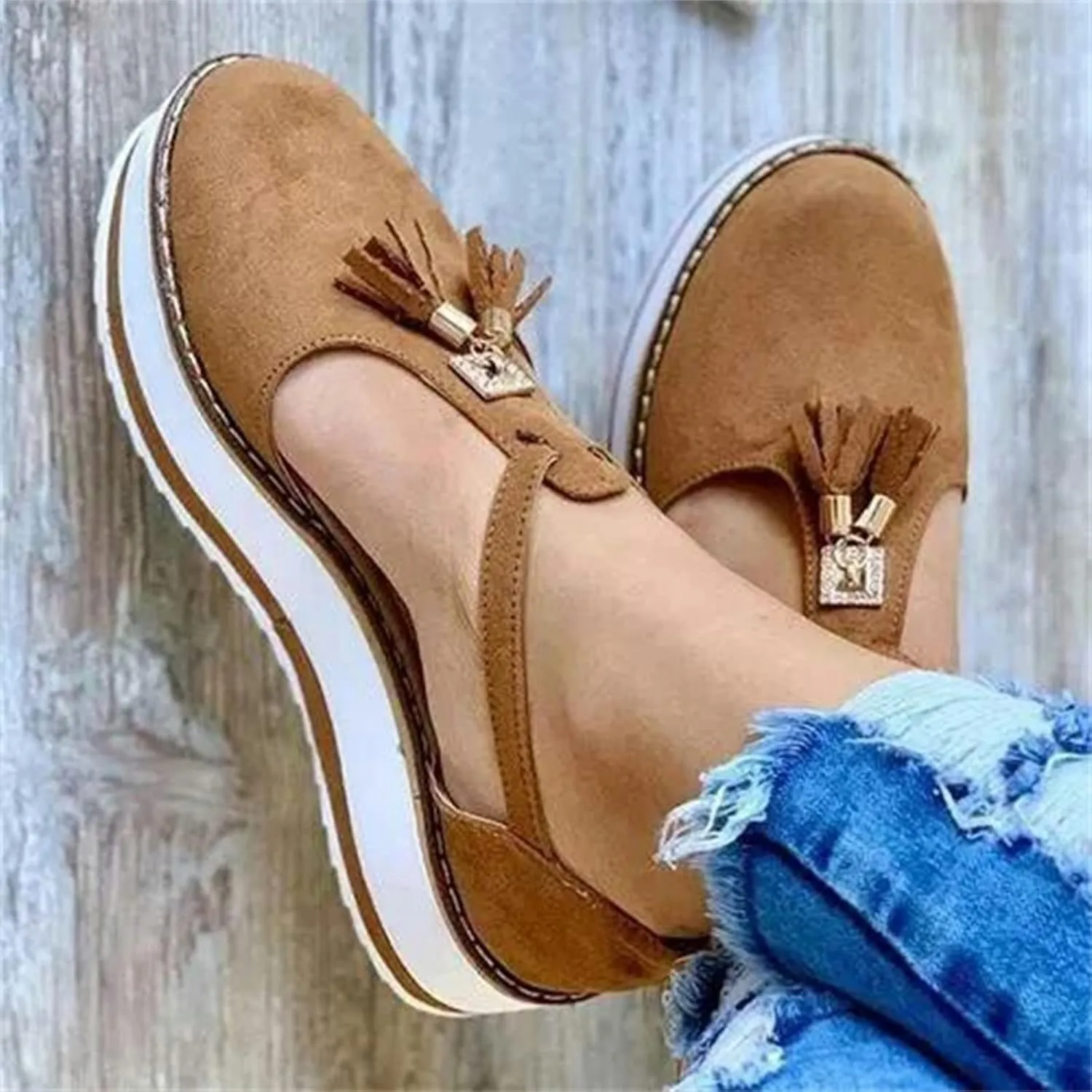 Ladmiple Shoes For Women Sneakers Trendy Canvas Sneakers Slip On Casual Walking Shoes Dressy Summer Fashion Flats Loafer