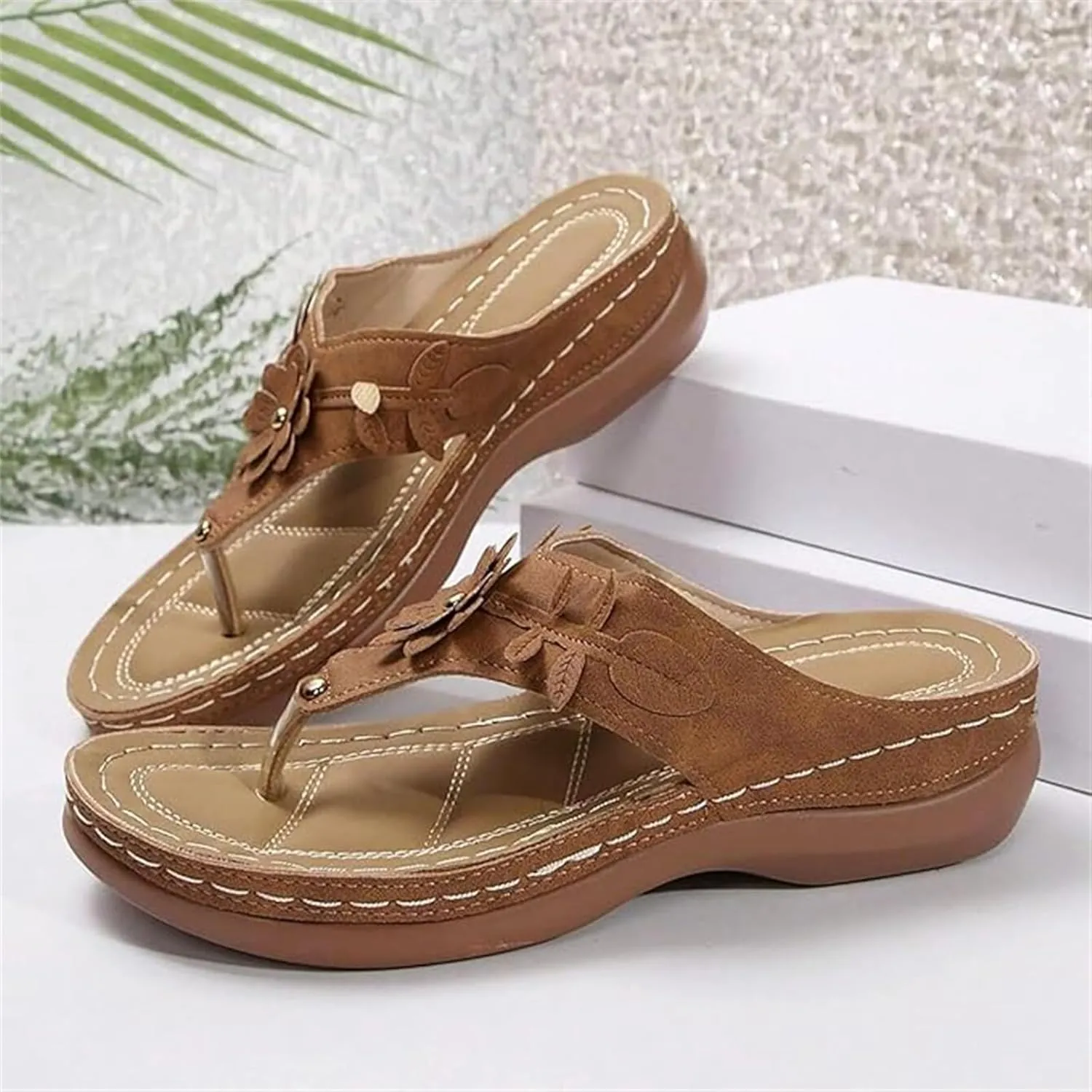 Lausiuoe Sandals For Women 2025 Comfortable Walking Arch Support Orthopedic Slippers Casual Summer Orthotic Thong Flip Flops