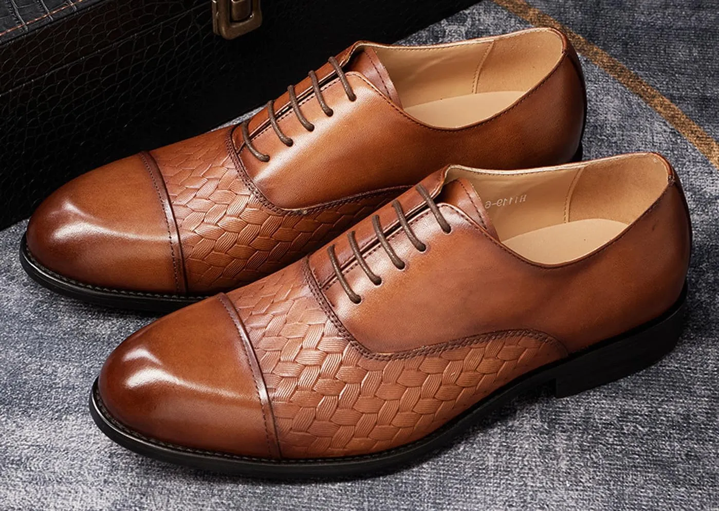 Mens Dress Shoes Formal Oxfords Genunie Leather Cap Toe Weave Texture Modern Derby Fashion Prom Wedding Business Casual Suit Shoes Tuxedo Shoes for Men