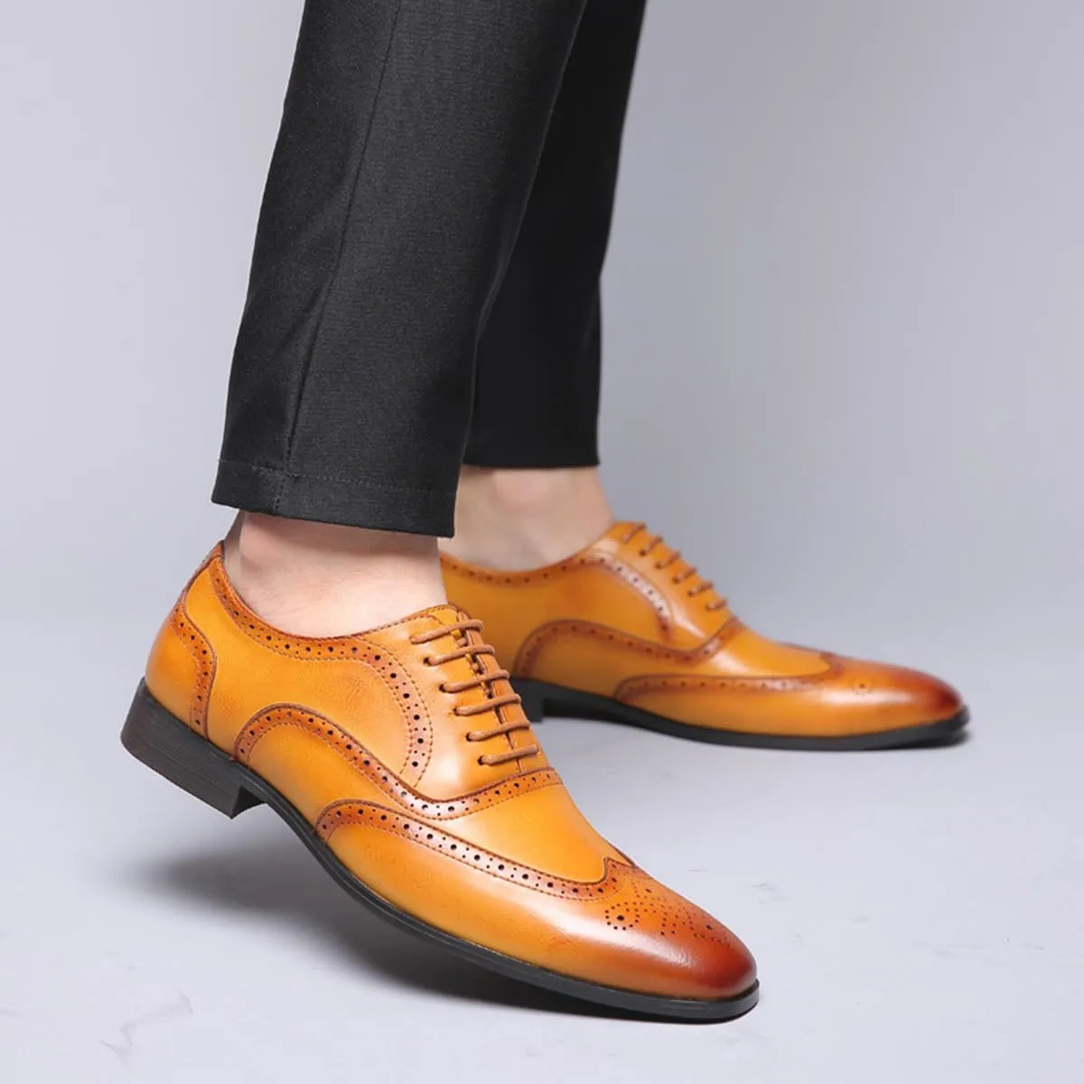 Men's Flat Dress Oxfords Formal Business Brogue Shoes Tuxedo Suit Lace Up Shoes for Men