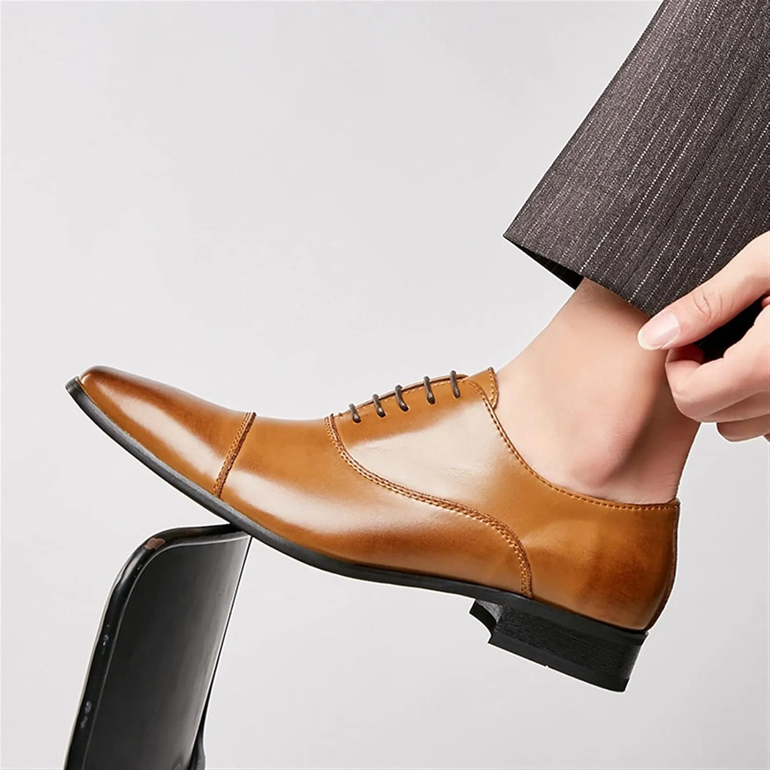Oxford Shoes for Men Lace Up Cap Toe Burnished Toe Breathable Genuine Leather Slip Resistant Block Heel Low Top Non Slip Anti-Slip Prom Suitable for Many Occasions.