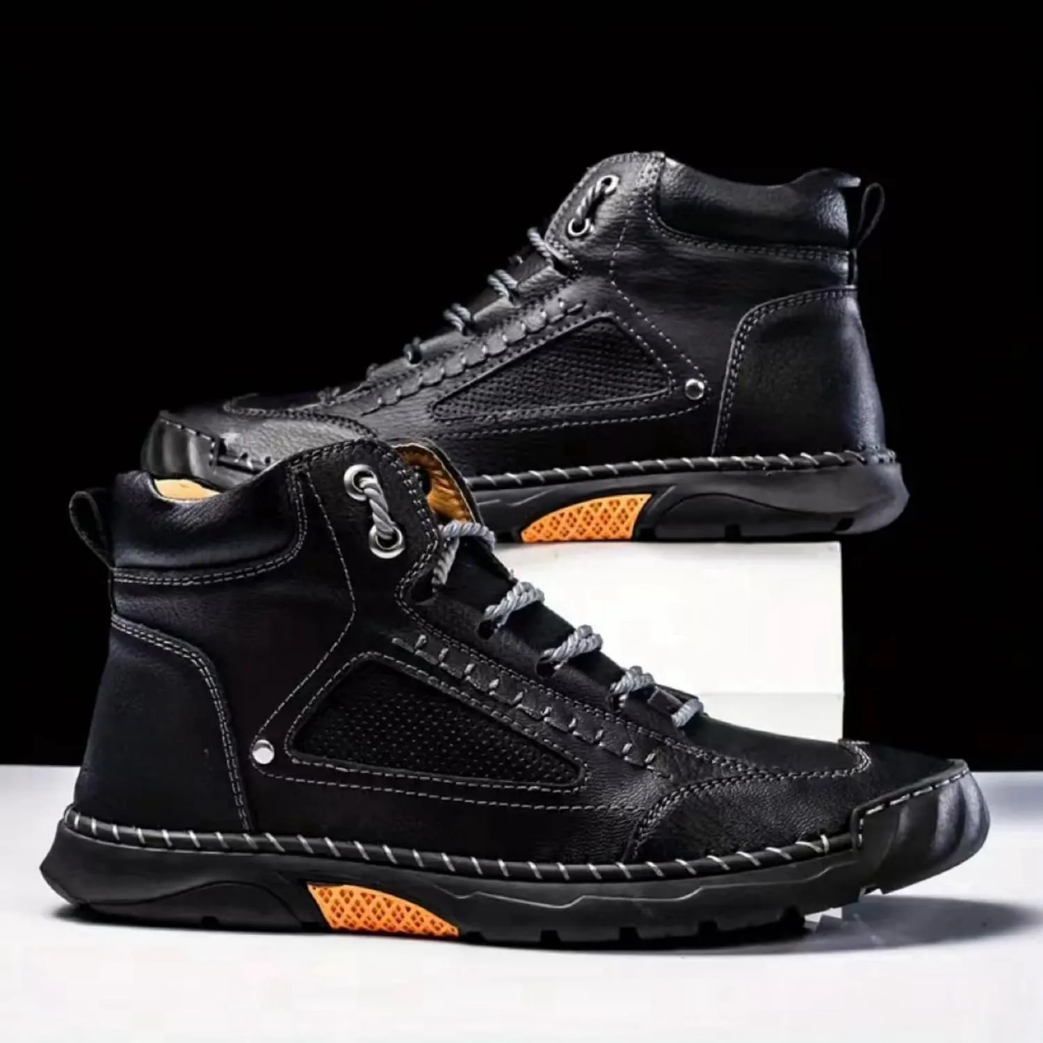 Sawbehind Men's Comfortable Handmade Leather Boots – Waterproof Spacious Toe Box Outdoor Leather Shoes