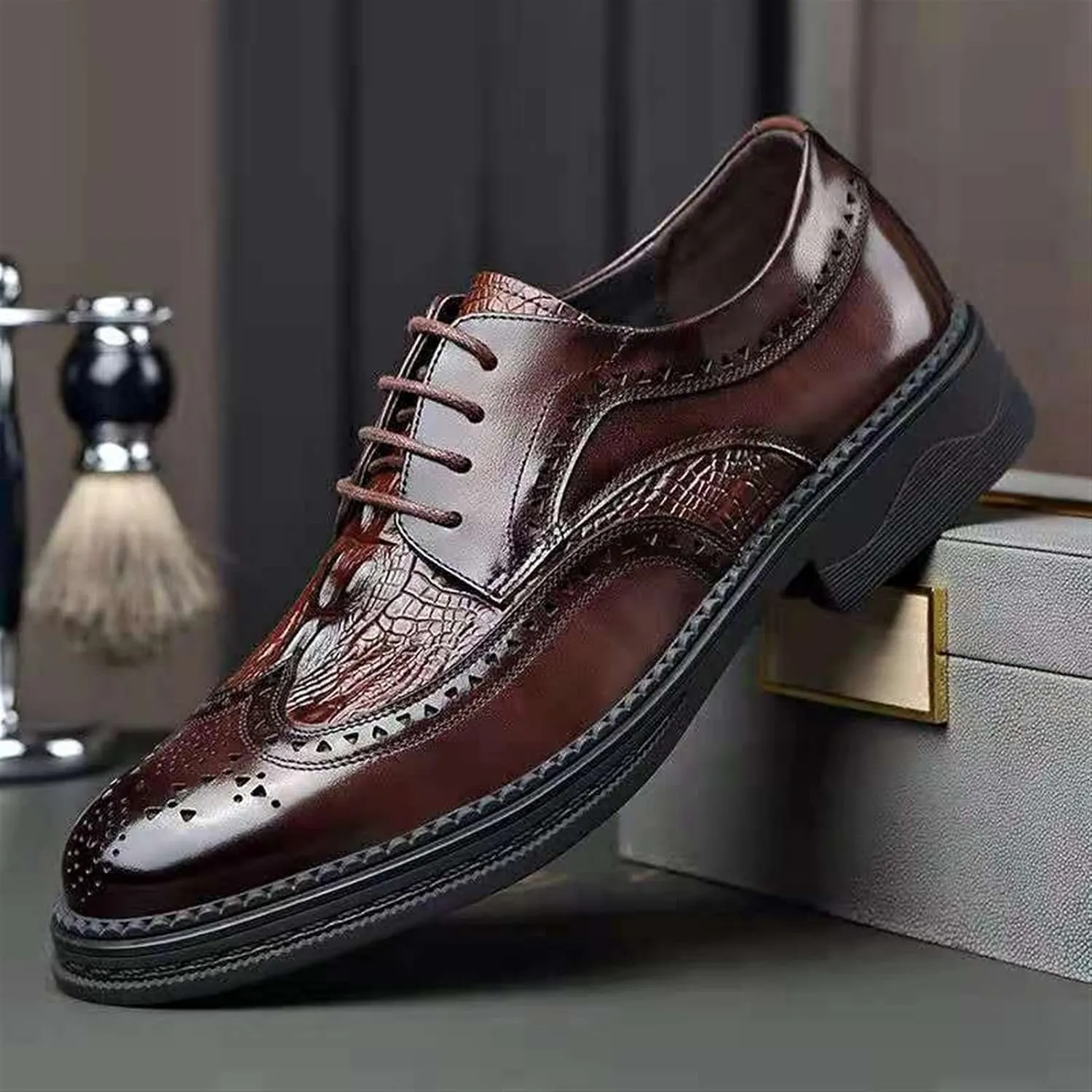 Single Season Dress Oxford Formal Shoes for Men Lace Up Derby Shoes Brogue Embossed Wing Tip Crocodile Embossed Leather Anti-Slip Slip Resistant Rubber Sole Very Popular Among Young peopl