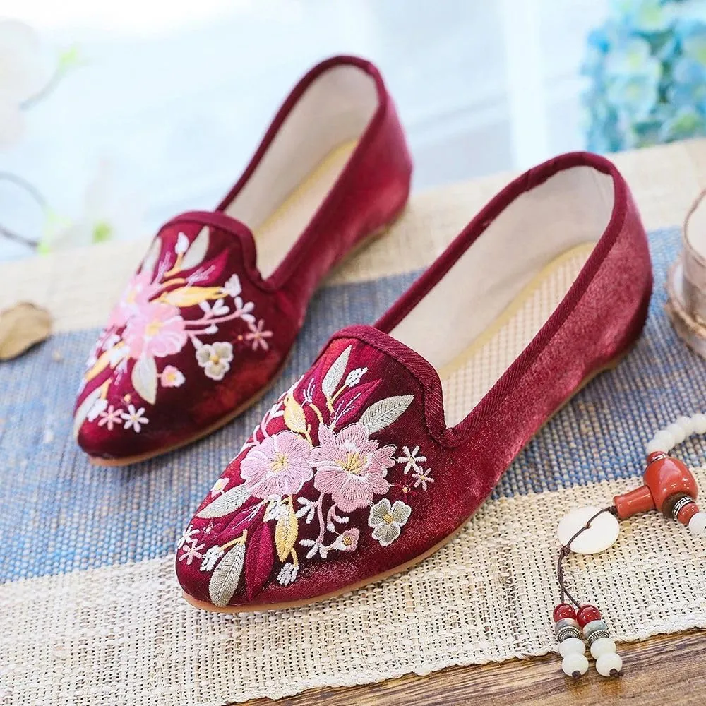 Soft Cotton Fabric Women Embroidered Pointed Toe Ballet Flats Spring Vintage Ladies Casual Slip On Walking Shoes