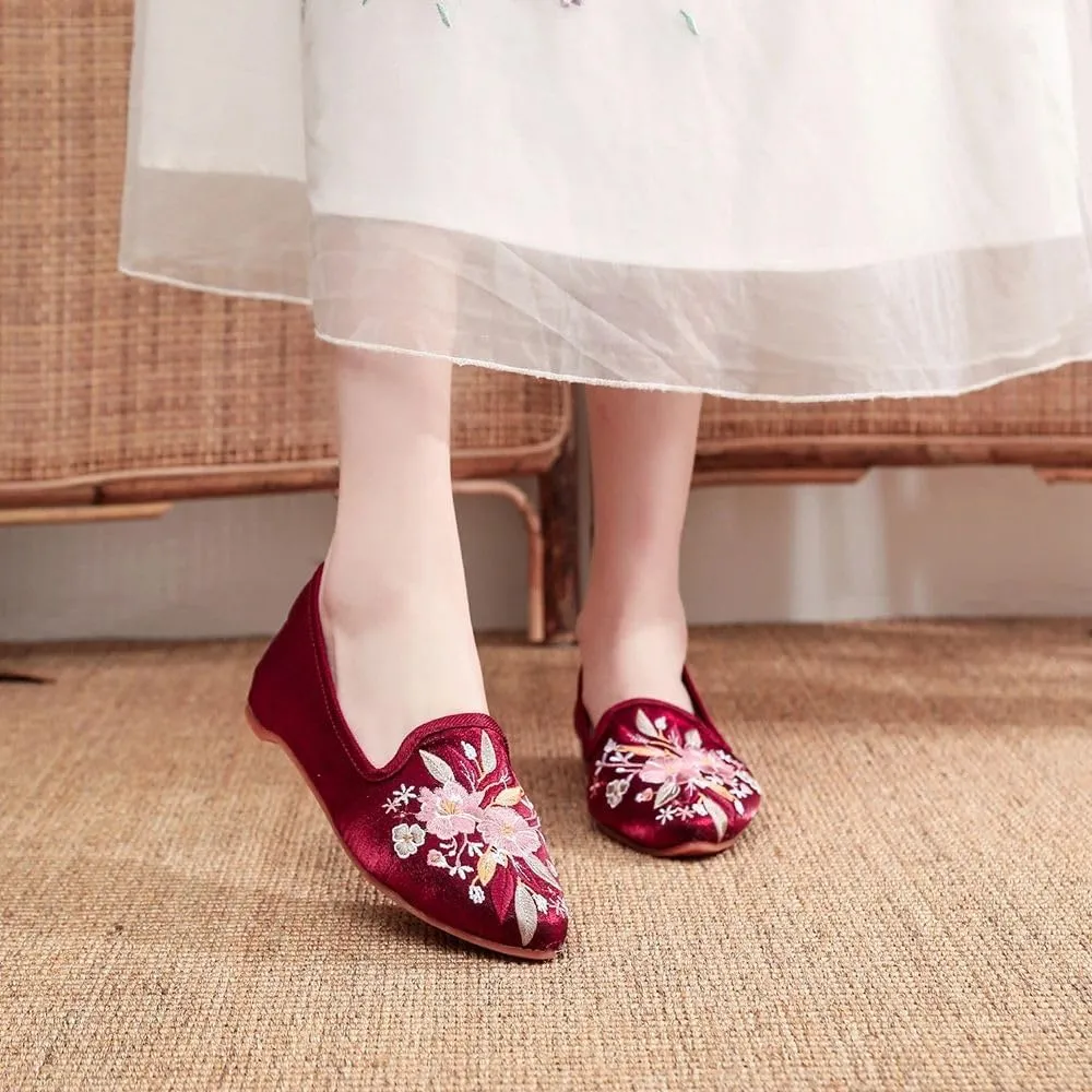 Soft Cotton Fabric Women Embroidered Pointed Toe Ballet Flats Spring Vintage Ladies Casual Slip On Walking Shoes