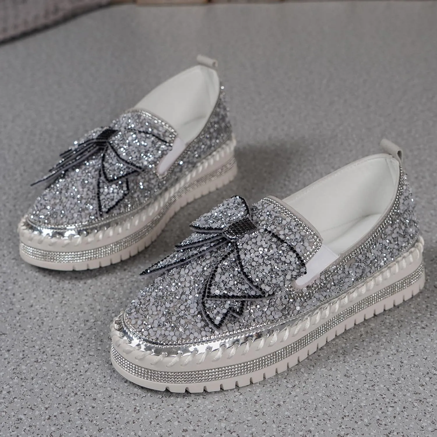 Thick Soft Platform Loafers for Women Sparkly Rhinestone Bow Decoration Single Shoes Elegant Banquet Casual Shoes Canvas