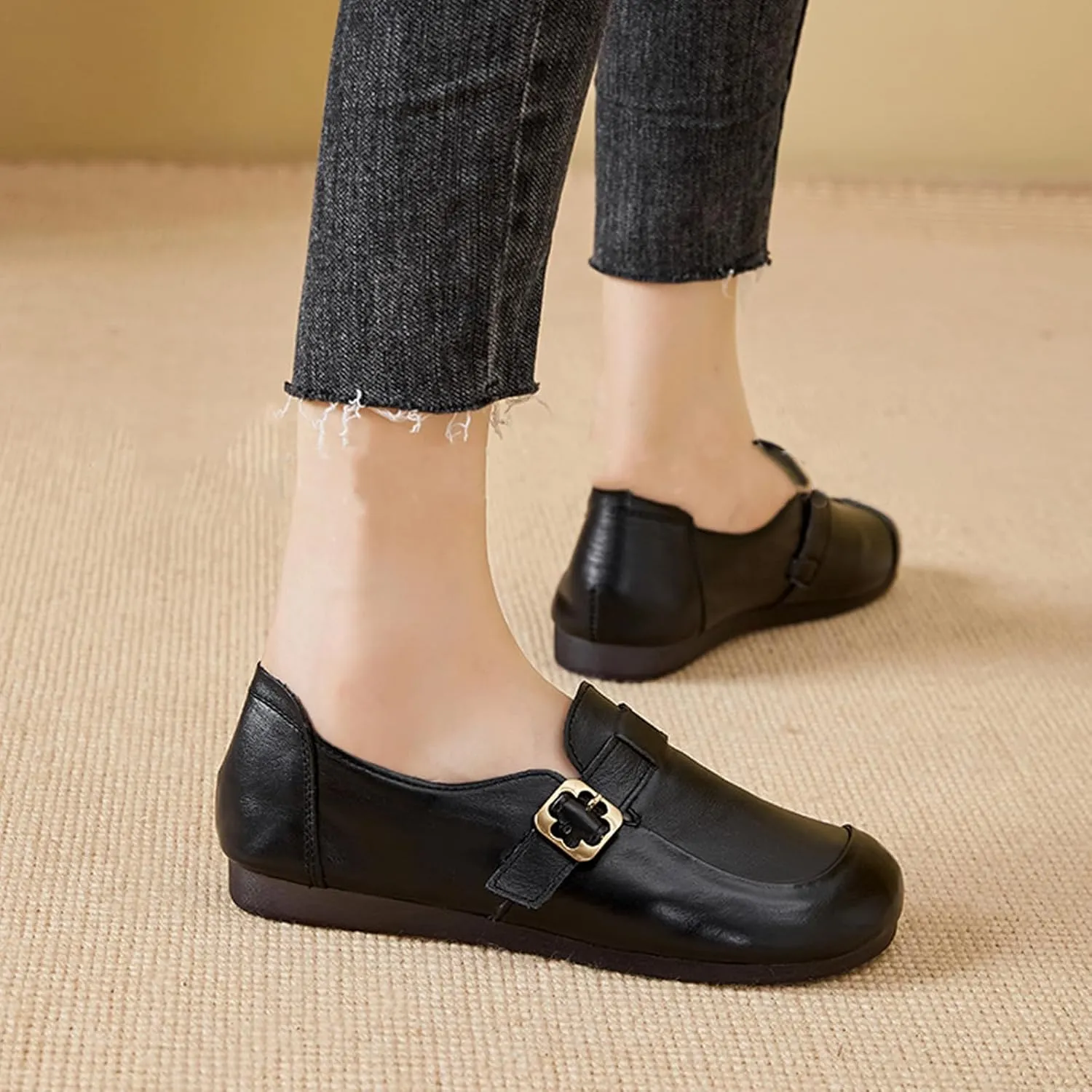 Women's Slip-on Casual SOFE Leather Loafers,Classic Leather Roude-Toe Metal Buckle Driving Flats Shoes Comfort SOFE Sole Mom Dressy Low Heel Office Work Penny Loafers
