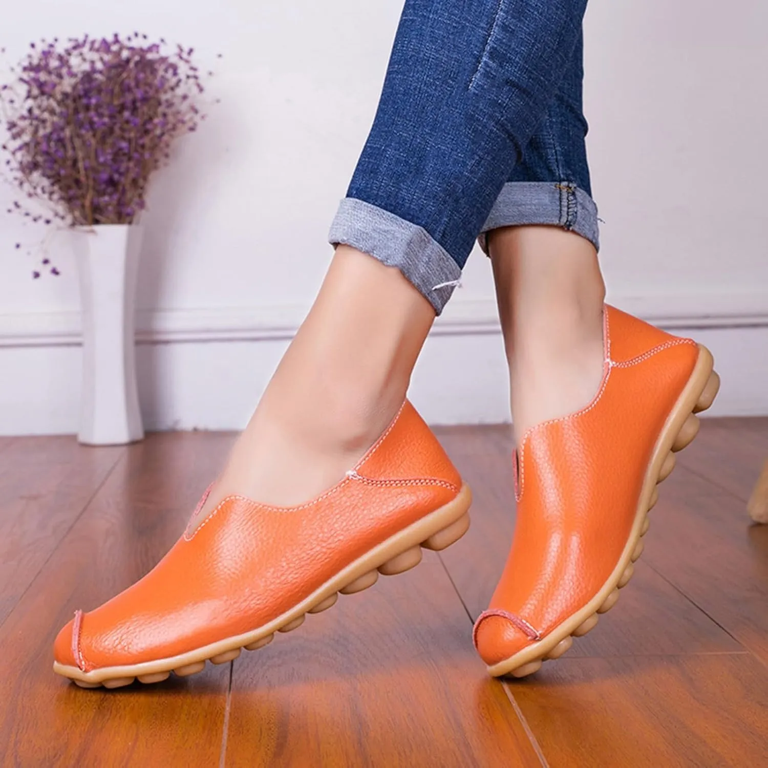 Women's Slip-On Loafers Lug Sole Non Slip Shoes Soft Lightweight Walking Driving Shoes Versatile Leather Shoes