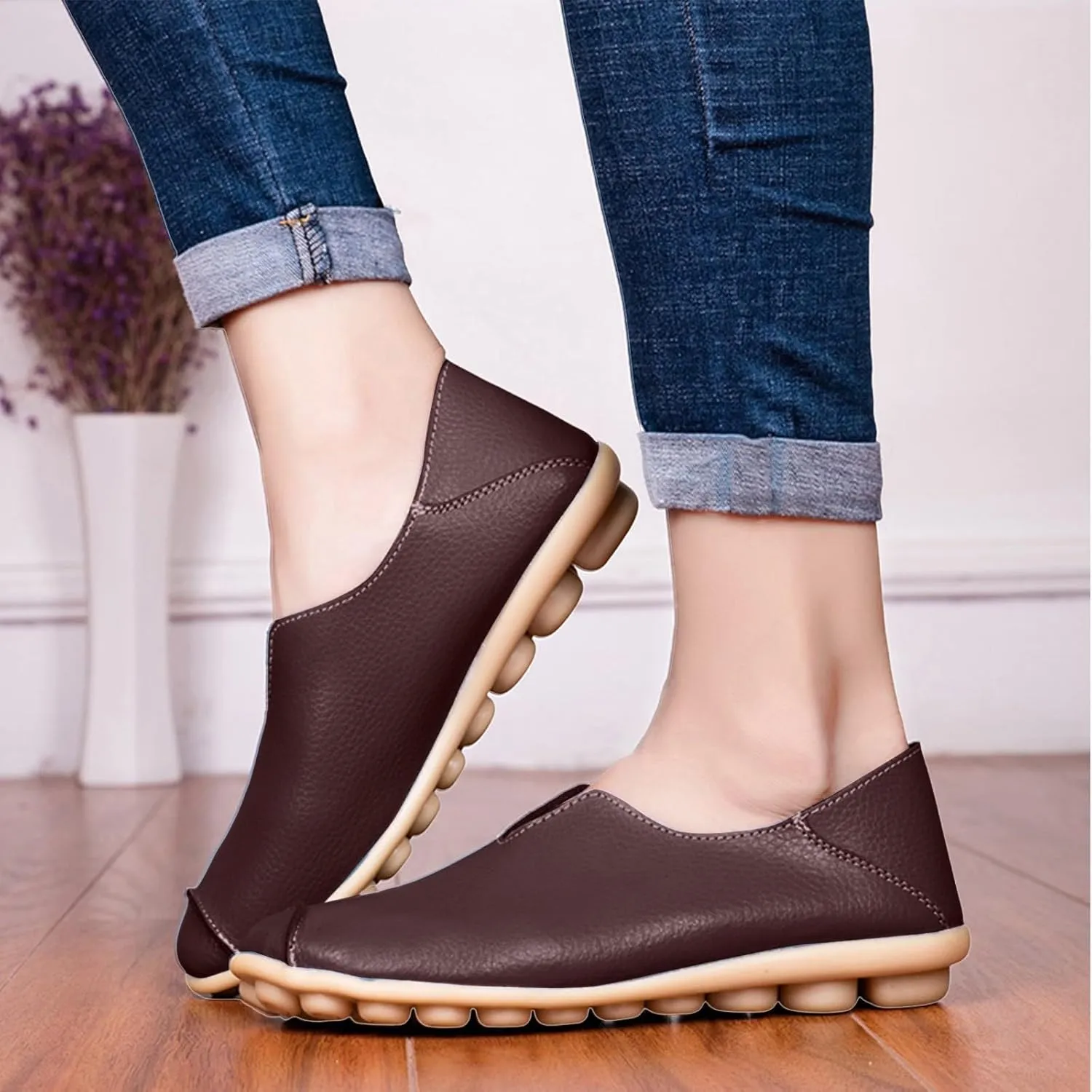 Women's Slip-On Loafers Lug Sole Non Slip Shoes Soft Lightweight Walking Driving Shoes Versatile Leather Shoes