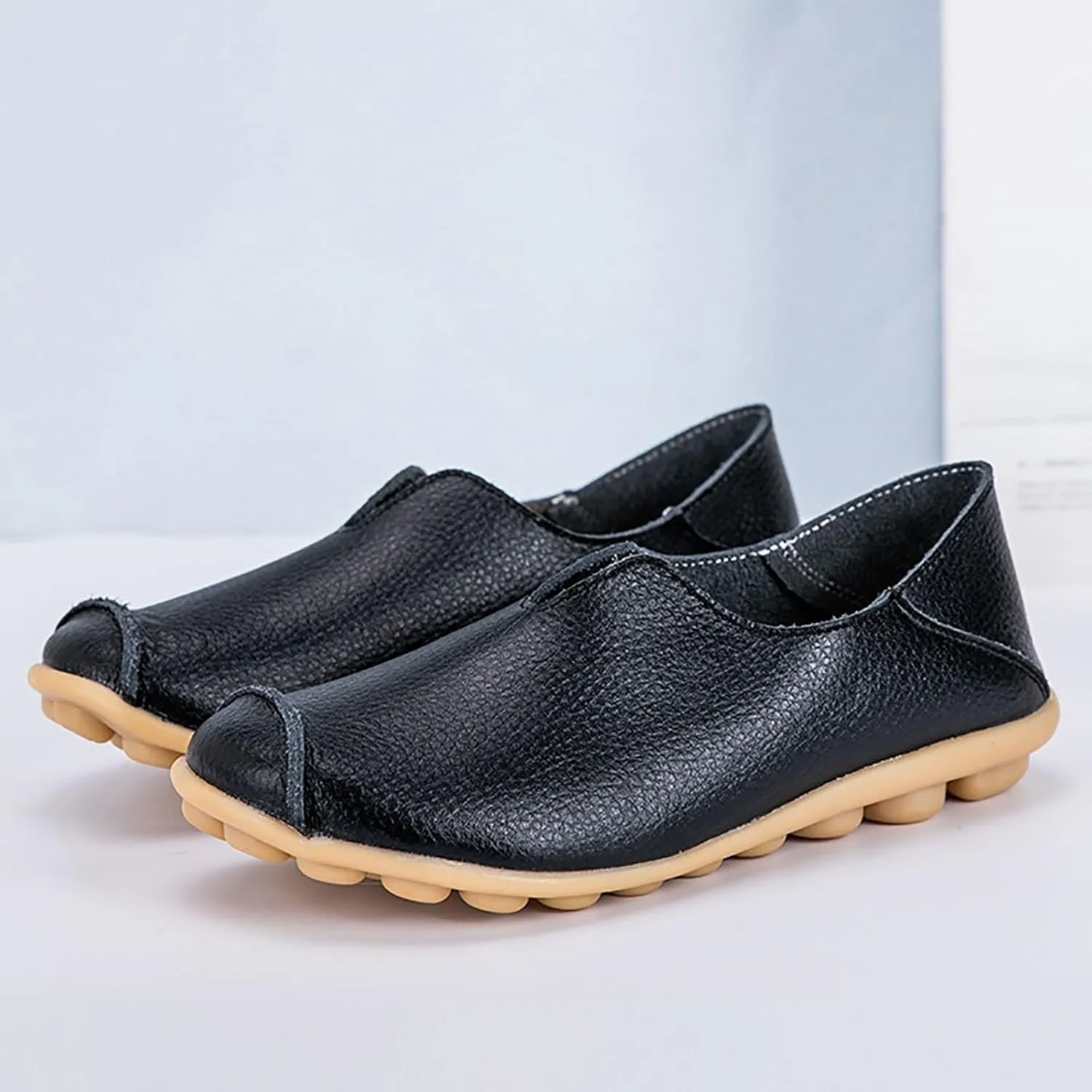 Women's Slip-On Loafers Lug Sole Non Slip Shoes Soft Lightweight Walking Driving Shoes Versatile Leather Shoes