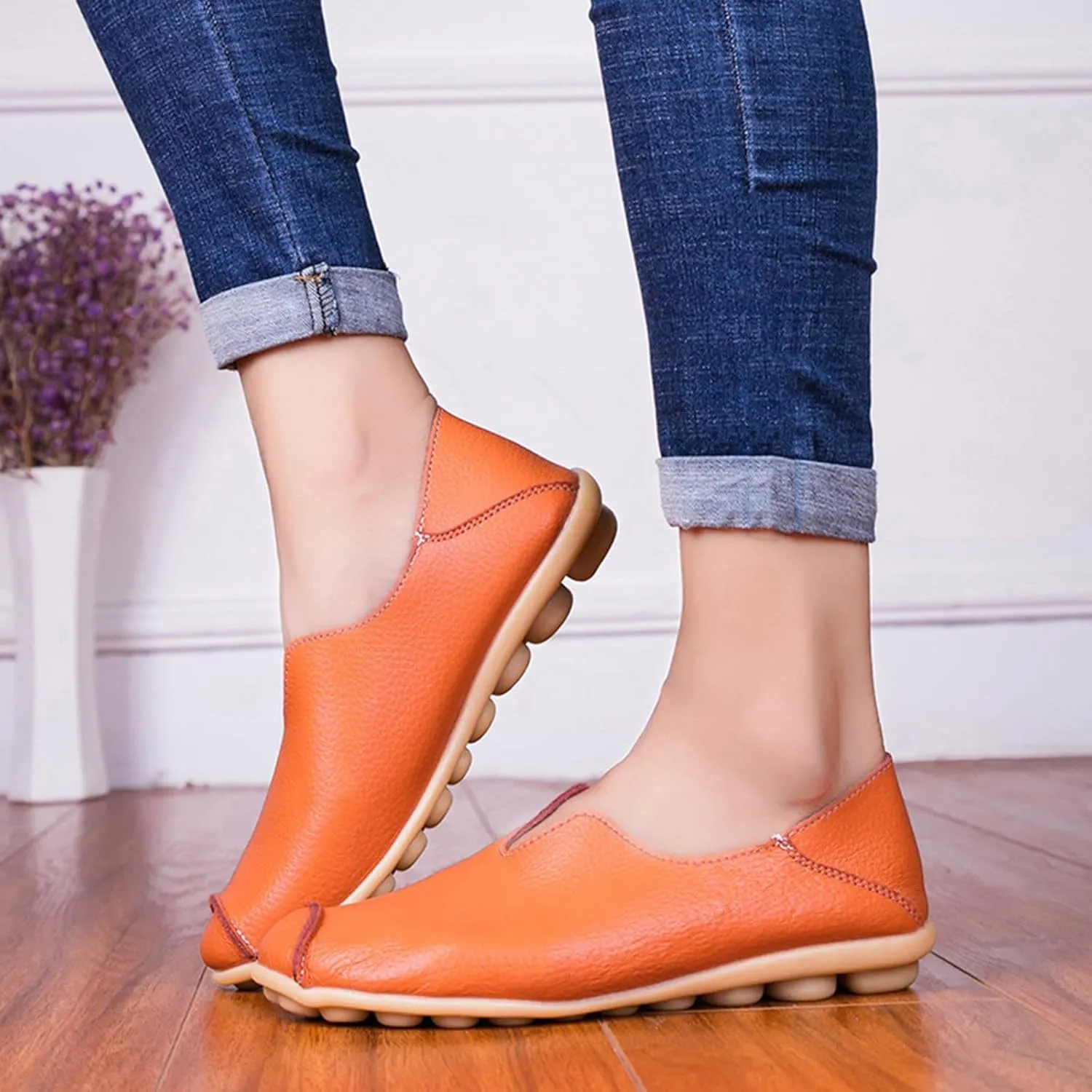 Women's Slip-On Loafers Lug Sole Non Slip Shoes Soft Lightweight Walking Driving Shoes Versatile Leather Shoes