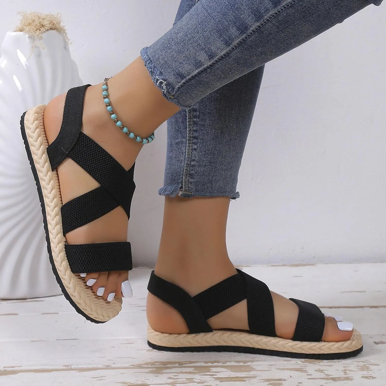 Women's Summer Fashion Flat Sandals Comfortable Ankle Strap Outdoor Walking Shoes Comfortable Walking Sandals